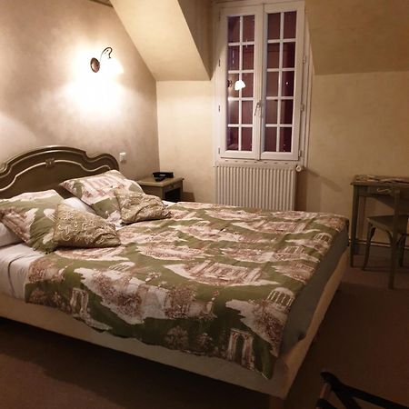 Hostellerie Belle Rive Gagnac-sur-Cere Екстер'єр фото